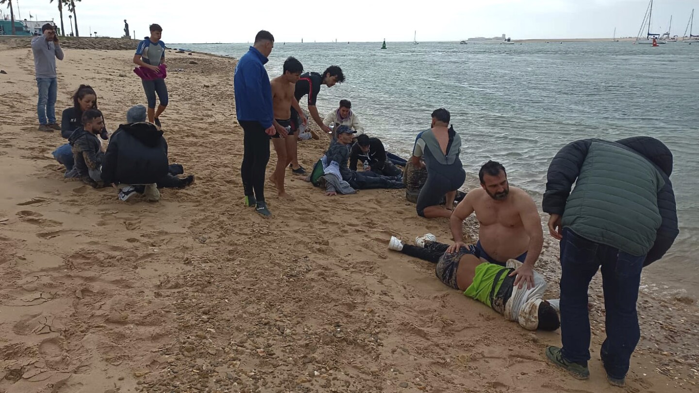 4 migrants who were pushed out of a boat die just yards from Spain’s southern coast | AP News