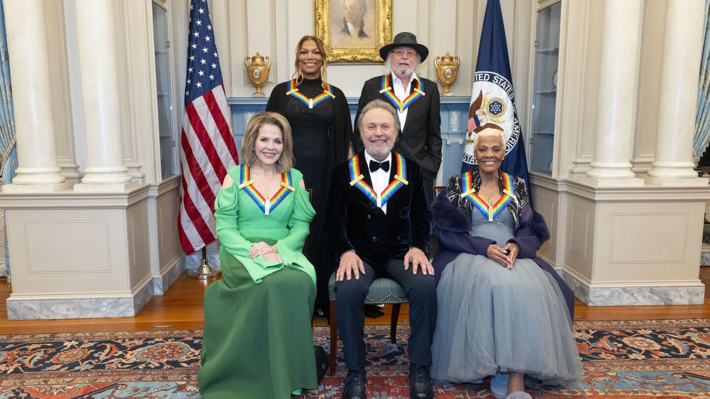 It’s Kennedy Center Honors time for a crop including Queen Latifah, Billy Crystal and Dionne Warwick | AP News