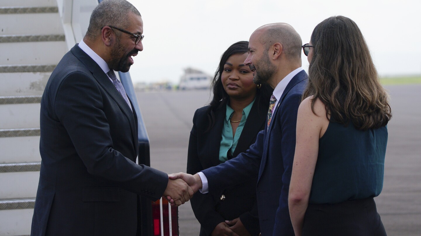 UK Home Secretary James Cleverly visits Rwanda to try to unblock controversial asylum plan | AP News