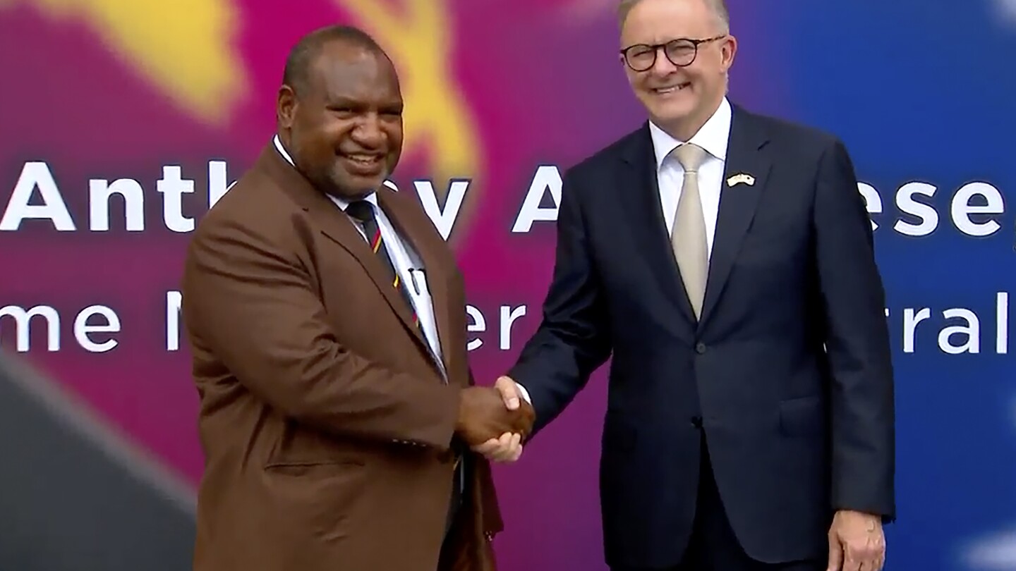 Papua New Guinea’s prime minister says he will sign a security pact with Australia | AP News