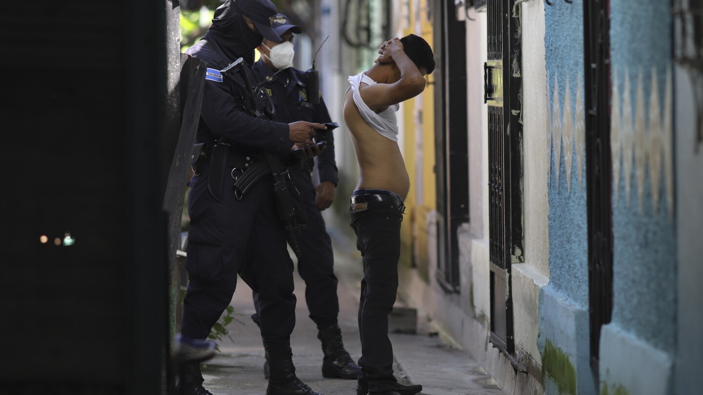 El Salvador is seeing worst rights abuses since 1980-1992 civil war, Amnesty reports | AP News