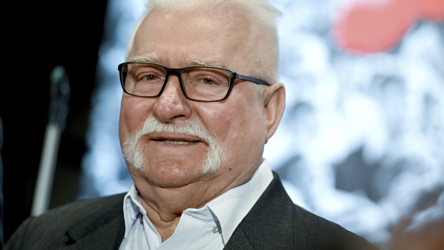 Poland’s former President Lech Walesa, 80, hospitalized with COVID-19 | AP News