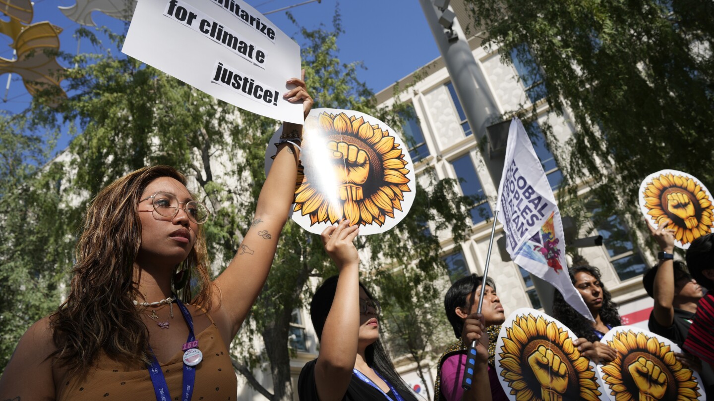 Activists say their voices are stifled by increasing rules and restrictions at COP28 climate talks | AP News