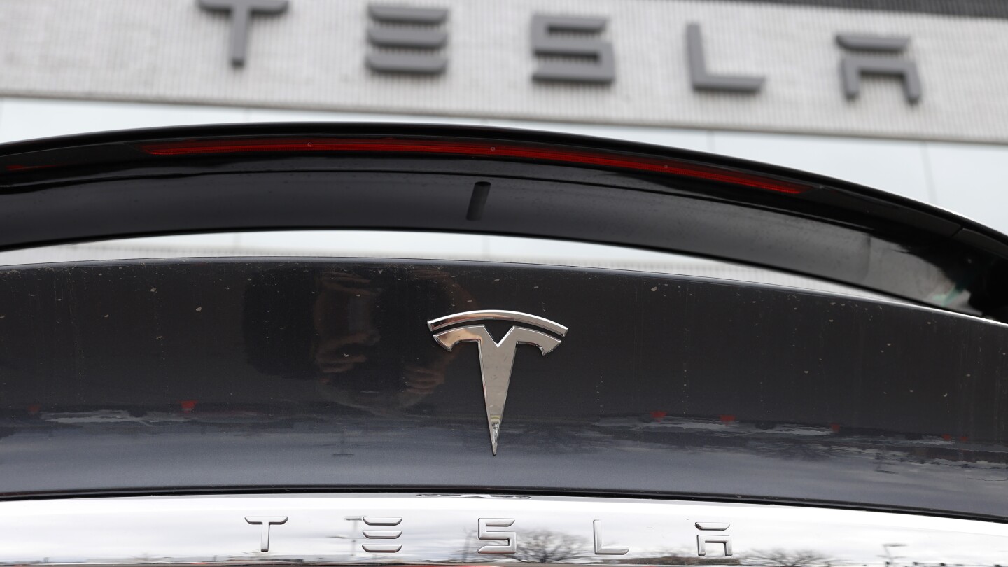 A group of Norwegian unions says it will act against Tesla in solidarity with its Swedish colleagues | AP News