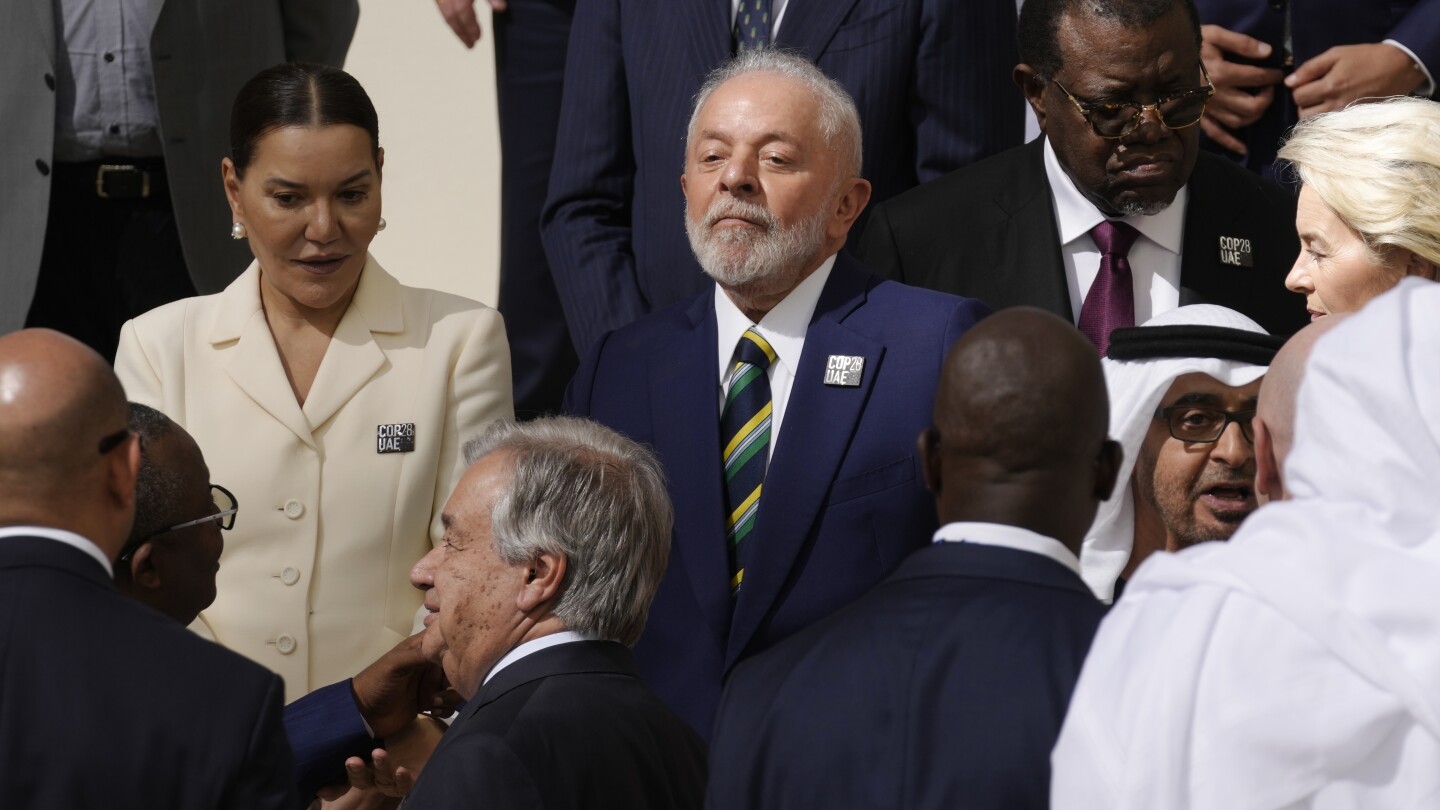 Brazil’s Lula takes heat on oil plans at UN climate talks, a turnaround after hero status last year | AP News