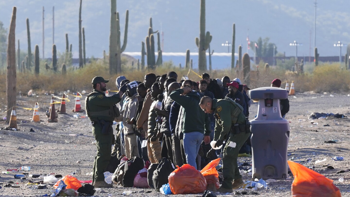 Smugglers bring migrants to remote Arizona border crossing, overwhelm US agents | AP News