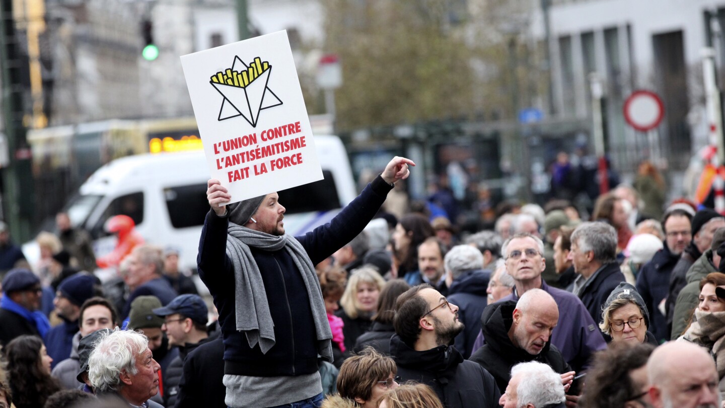 Thousands march in Europe in the latest rallies against antisemitism stoked by the war in Gaza | AP News