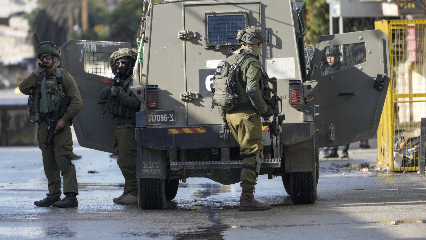 Israel-Hamas war: Ambush kills 7 Israeli soldiers in Gaza City | AP News