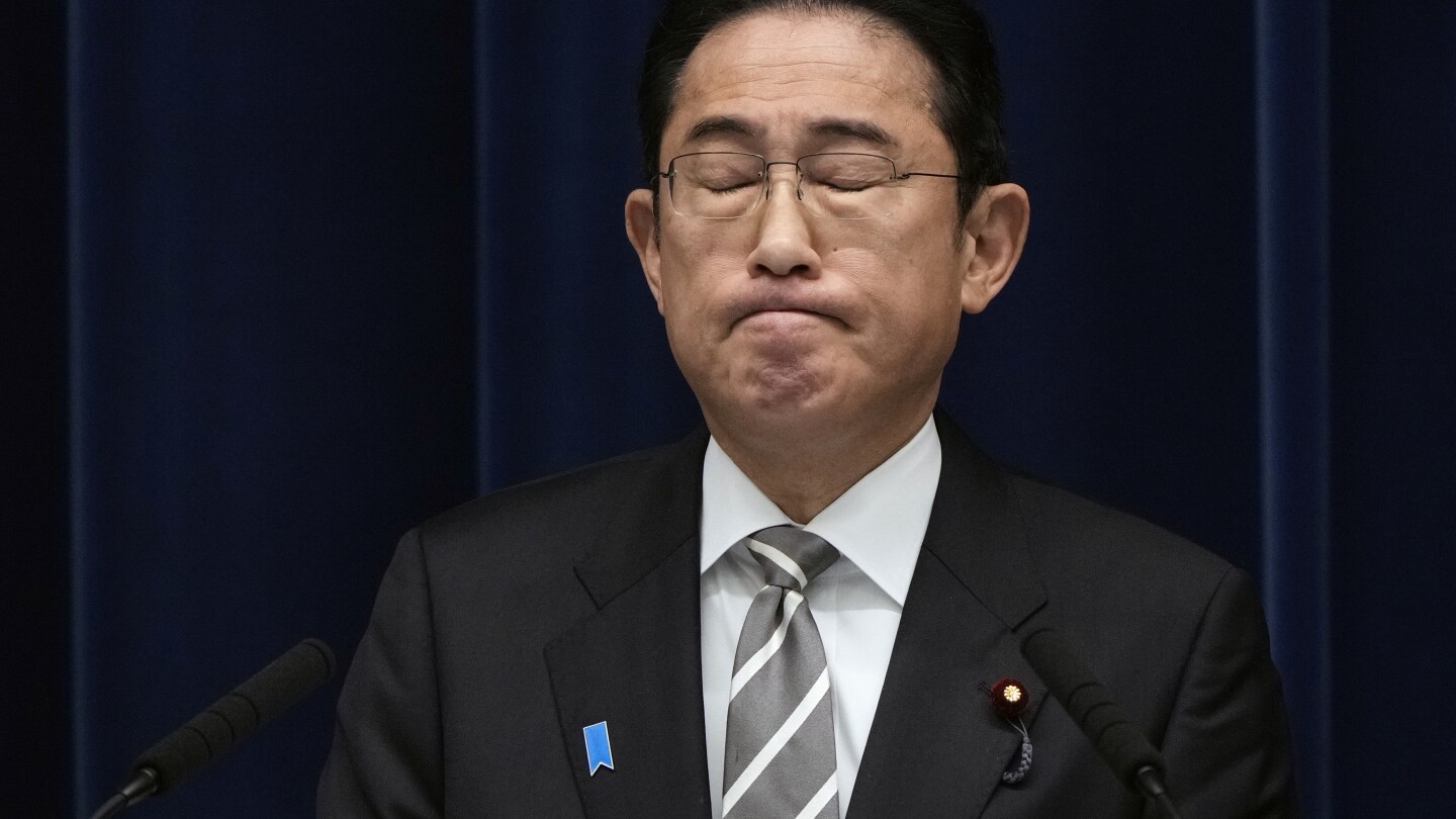 Kishida says he regrets a ruling party funds scandal and will work on partial changes to his Cabinet | AP News