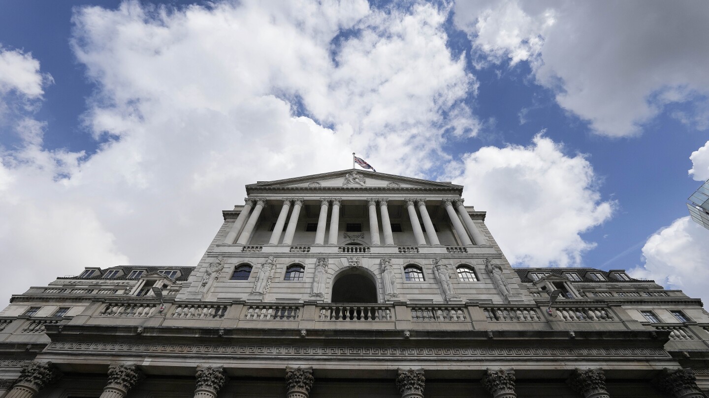 Bank of England poised to hold interest rates at a 15-year high  | AP News