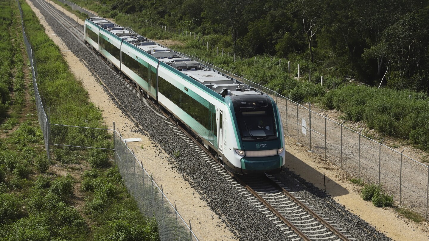 Mexico’s Maya train opens for partial service amid delays and cost concerns | AP News