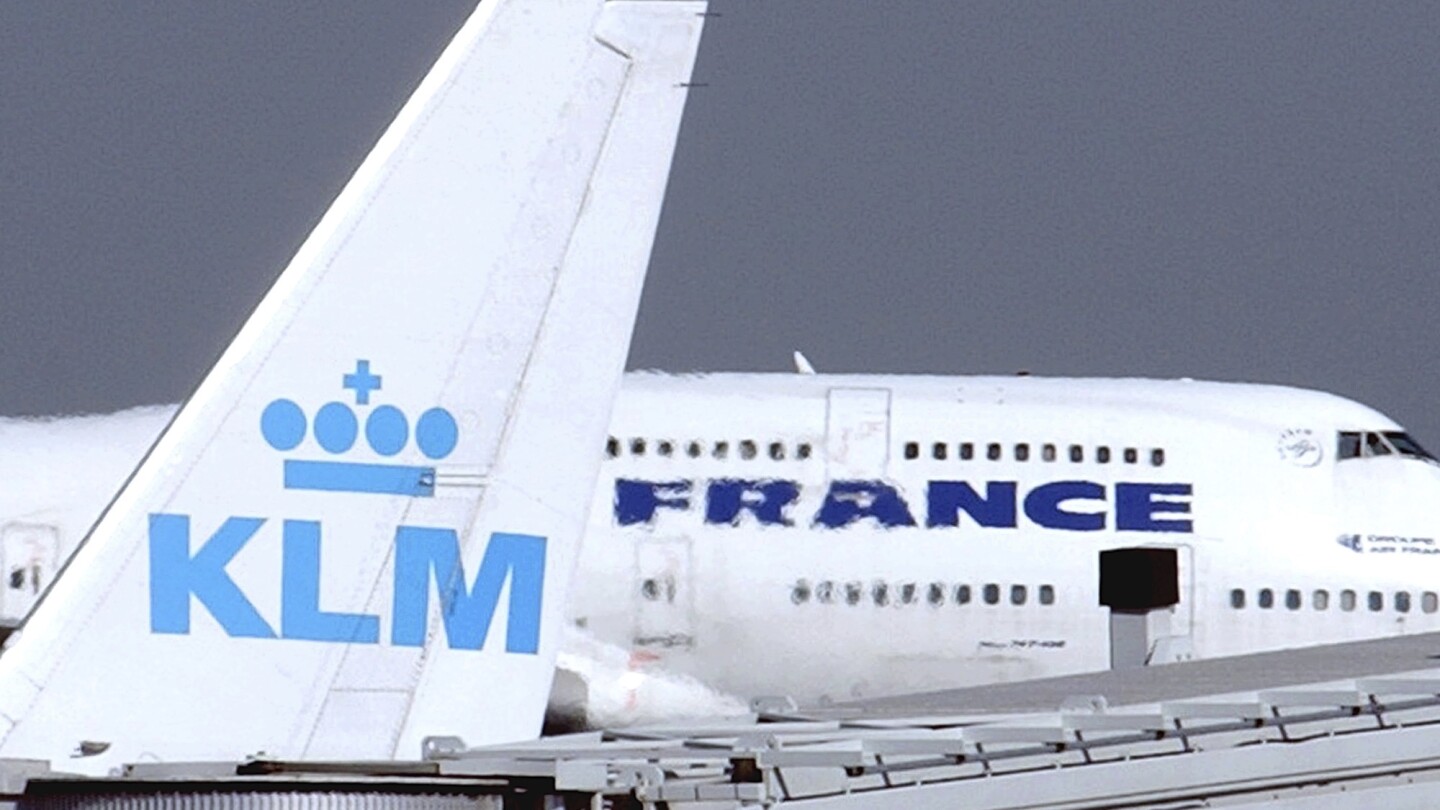 EU court annuls approval of French pandemic aid to Air France and Air France-KLM | AP News