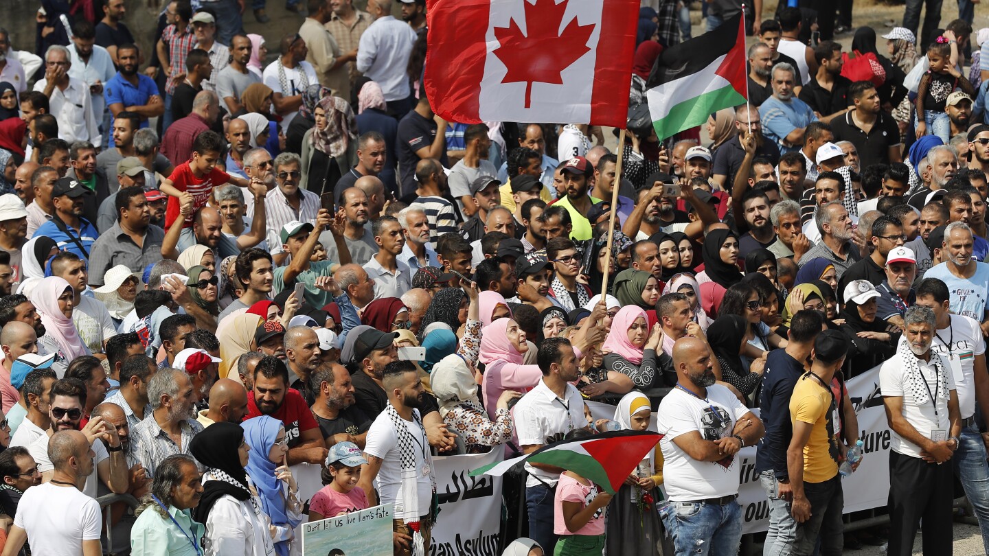 Canada announces temporary visas for people in Gaza with Canadian relatives | AP News