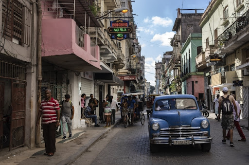 Kubanska vlada najavila ili poskupljenje goriva i struje ili manje bonova za snabdevanje