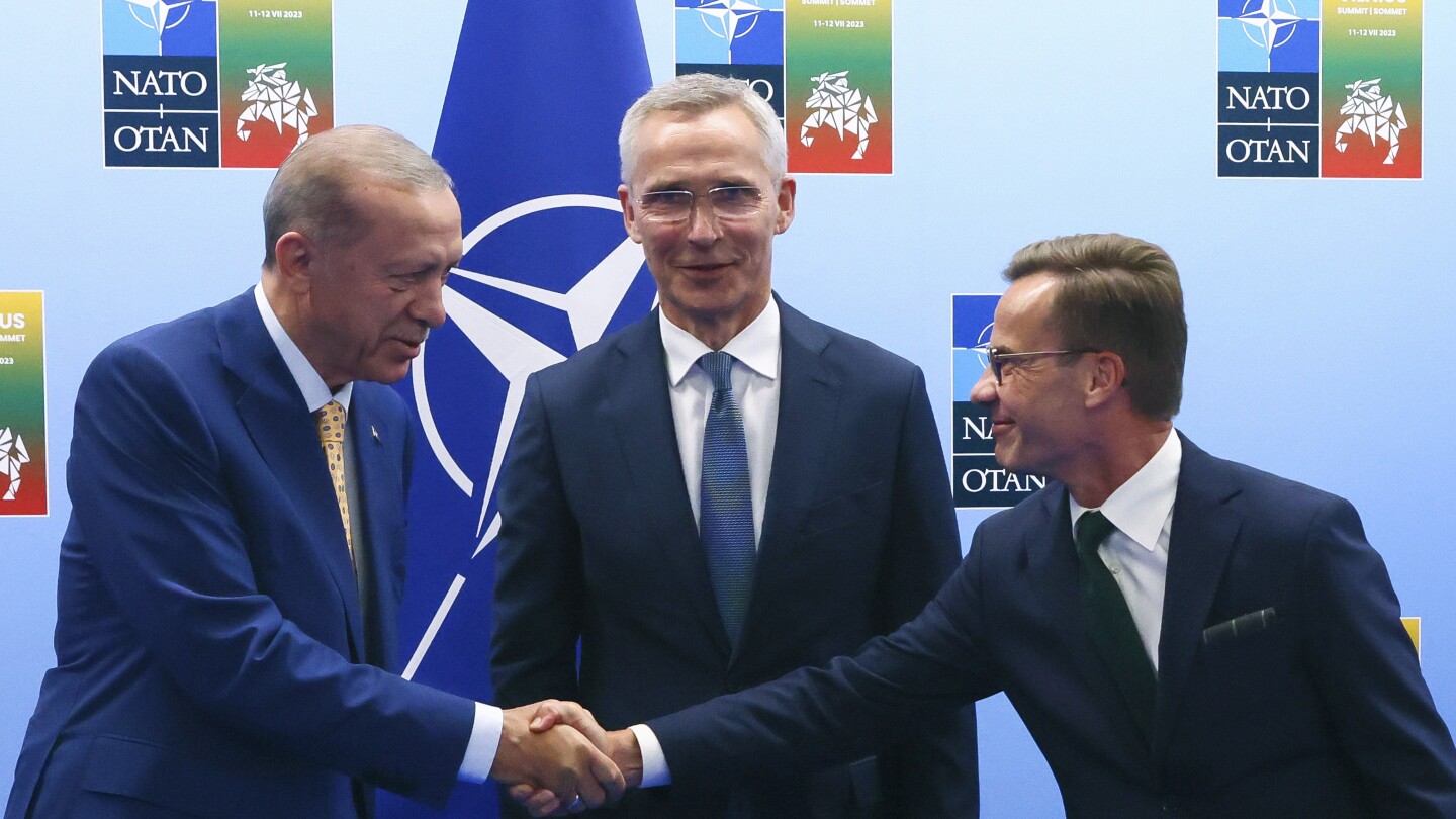 A Turkish parliamentary committee resumes debate on Sweden’s NATO bid | AP News