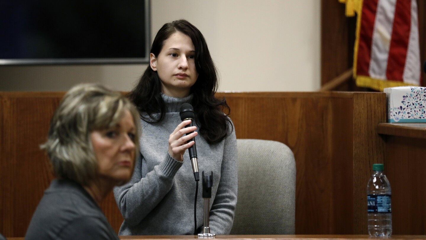 Gypsy Rose Blanchard set to be paroled years after persuading boyfriend to kill her abusive mother | AP News