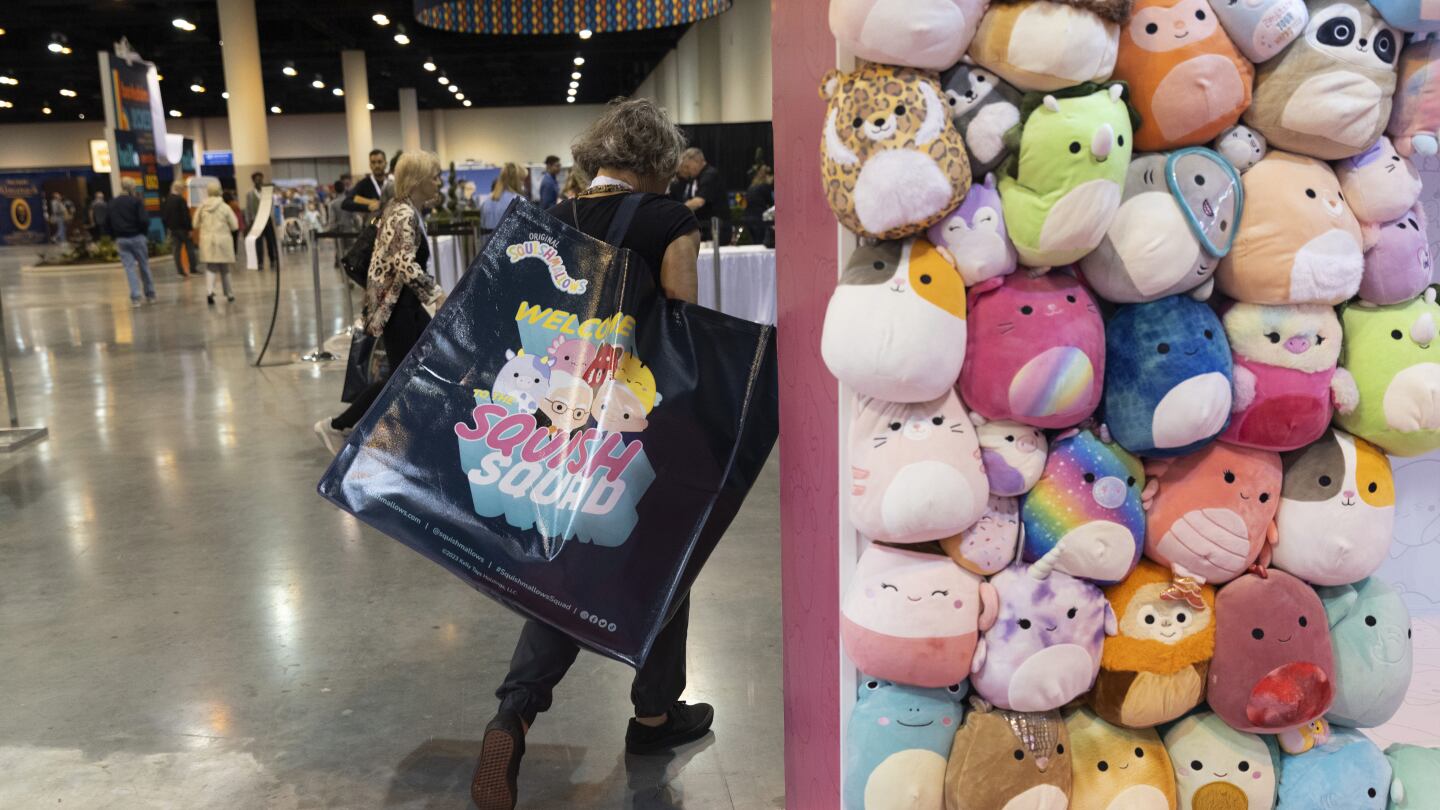 China’s Alibaba must face a US toymaker’s lawsuit over sales of allegedly fake Squishmallows | AP News