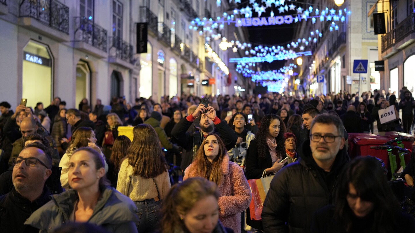 World population up 75 million this year, standing at 8 billion on Jan. 1 | AP News