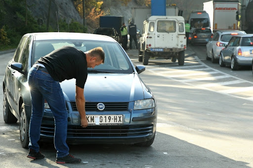 Vučić o odluci o RKS tablicama: Time i još nekim stvarima izbegli smo velike zamke i opasnosti