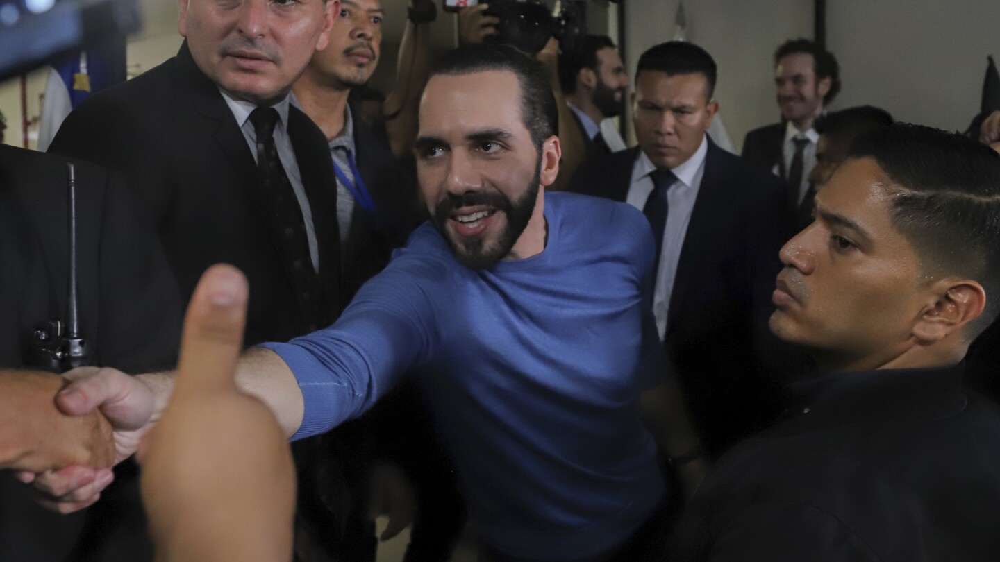 El Salvador President Nayib Bukele takes his reelection campaign beyond the borders | AP News