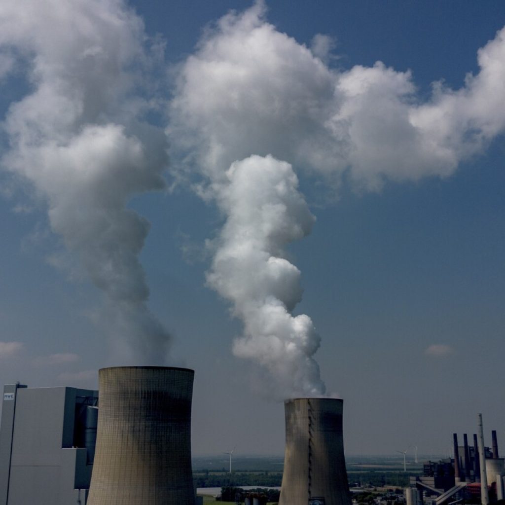 Germany’s CO2 emissions are at their lowest in 7 decades, study shows | AP News