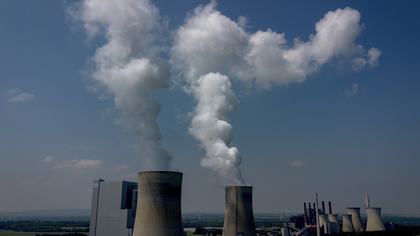 Germany’s CO2 emissions are at their lowest in 7 decades, study shows | AP News