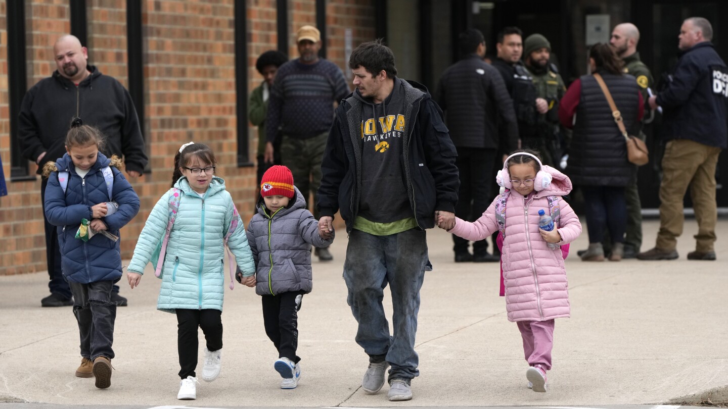 Perry, Iowa, school shooting: Suspect dead, multiple people shot  | AP News