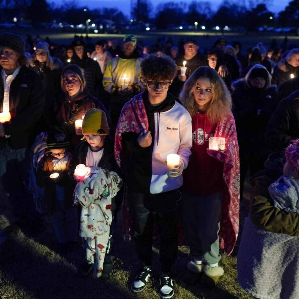 Iowa school shooting: 1 dead, 5 wounded, teen shooter kills himself, police say | AP News