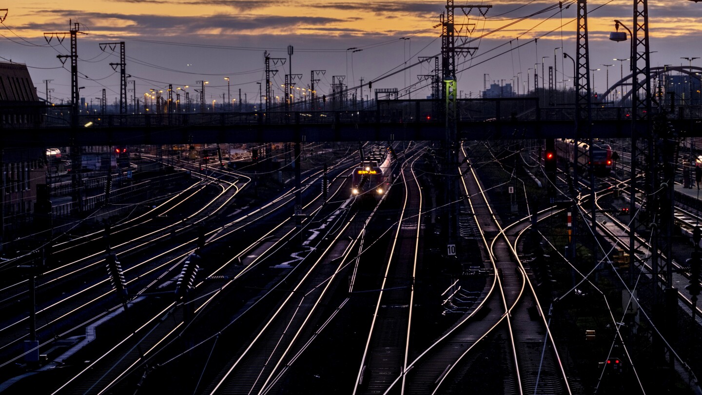 3-day union strike brings train traffic to a near standstill across Germany | AP News