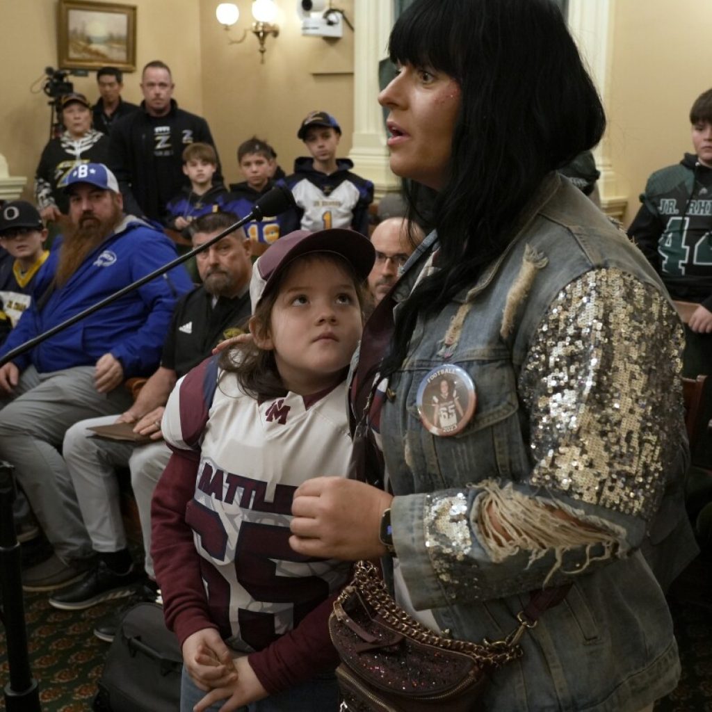 California proposal to ban youth tackle football clears first legislative hurdle | AP News