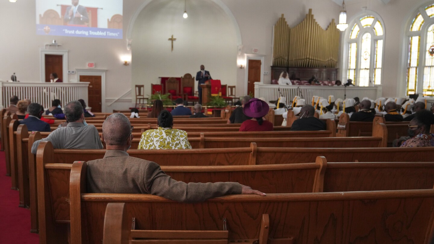 US pastors struggle with post-pandemic burnout. Survey shows half considered quitting since 2020 | AP News