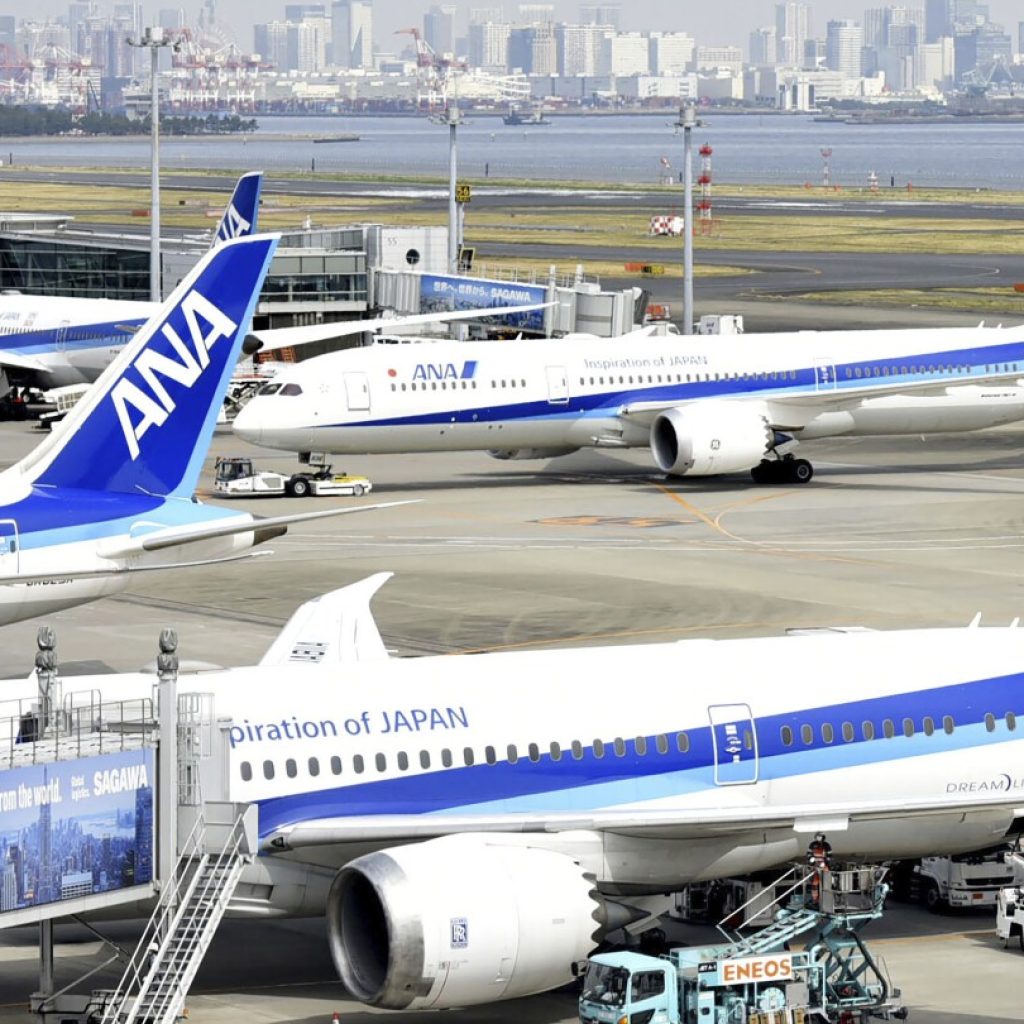 A Japanese domestic flight returns to airport with crack on a cockpit window. No injuries reported. | AP News