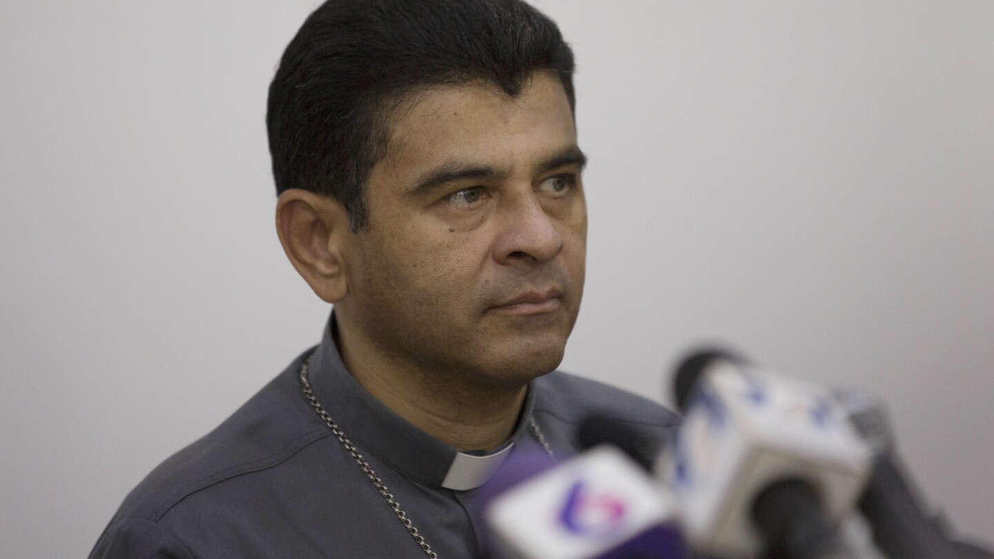 Nicaragua says it released Bishop Rolando Álvarez and 18 priests from prison | AP News