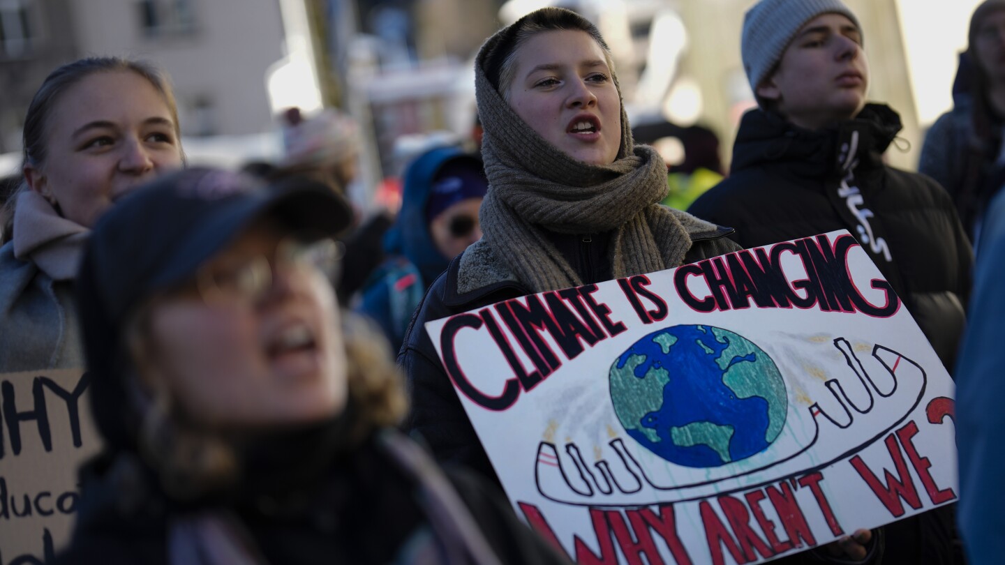 Conflict, climate change and AI get top billing as leaders converge for elite meeting in Davos | AP News