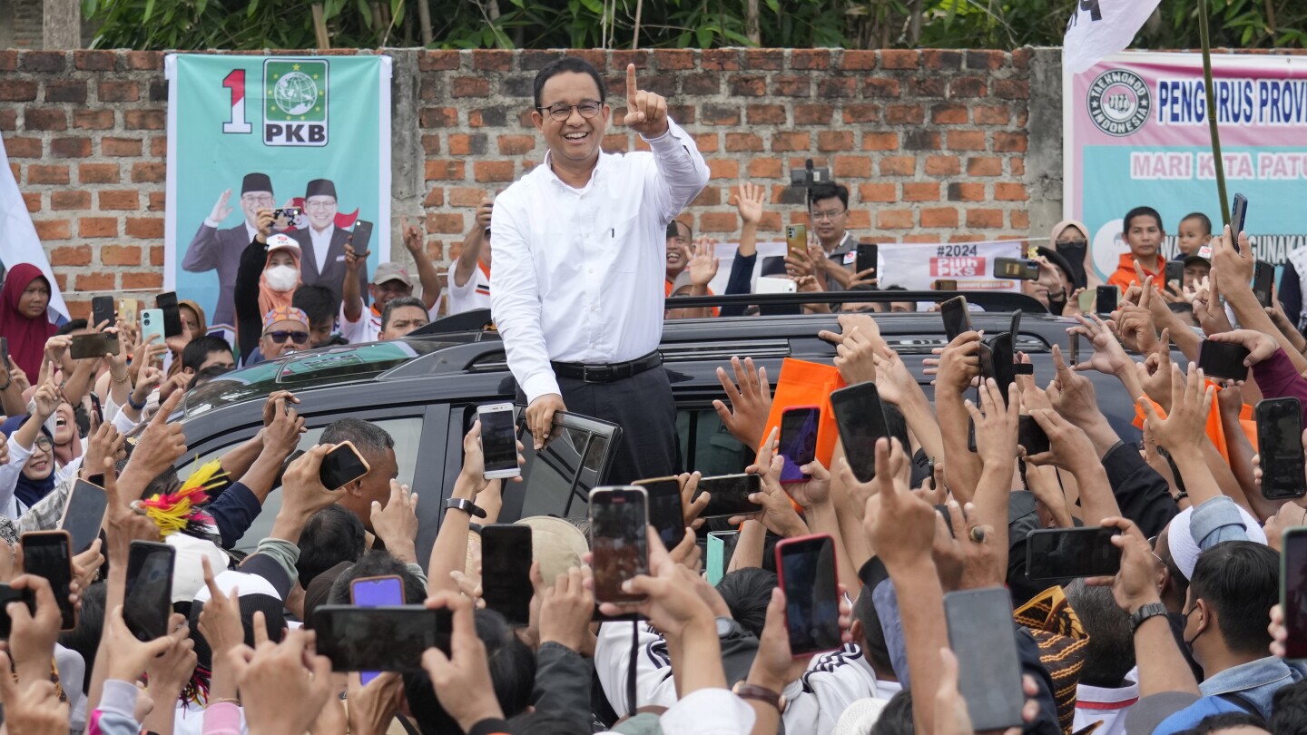 Presidential hopeful Baswedan says Indonesia’s democracy is declining and pledges change | AP News