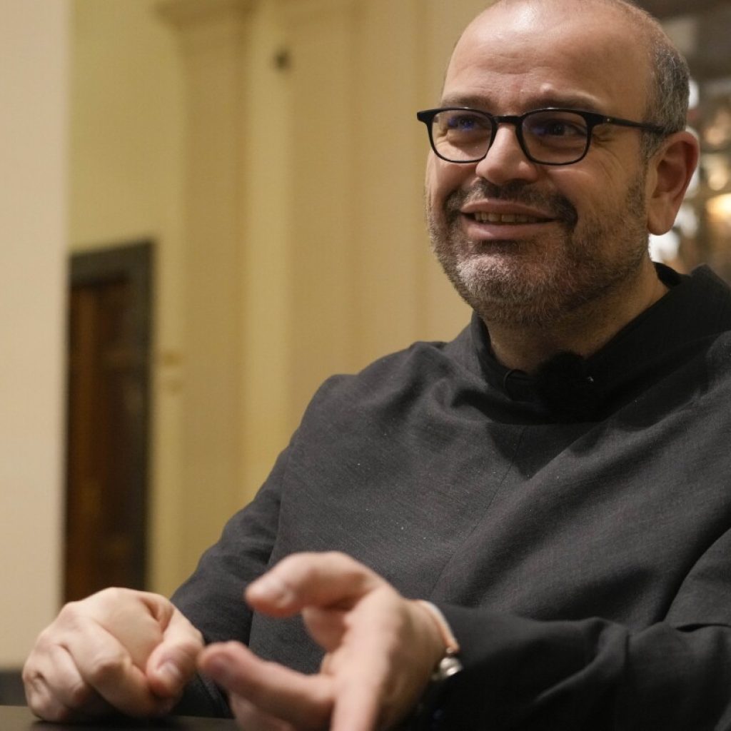 A Franciscan friar has Pope Francis’ ear on AI | AP News