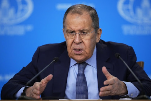 Lavrov: EU menja sporazume tako da Srbi na Kosovu nemaju prava