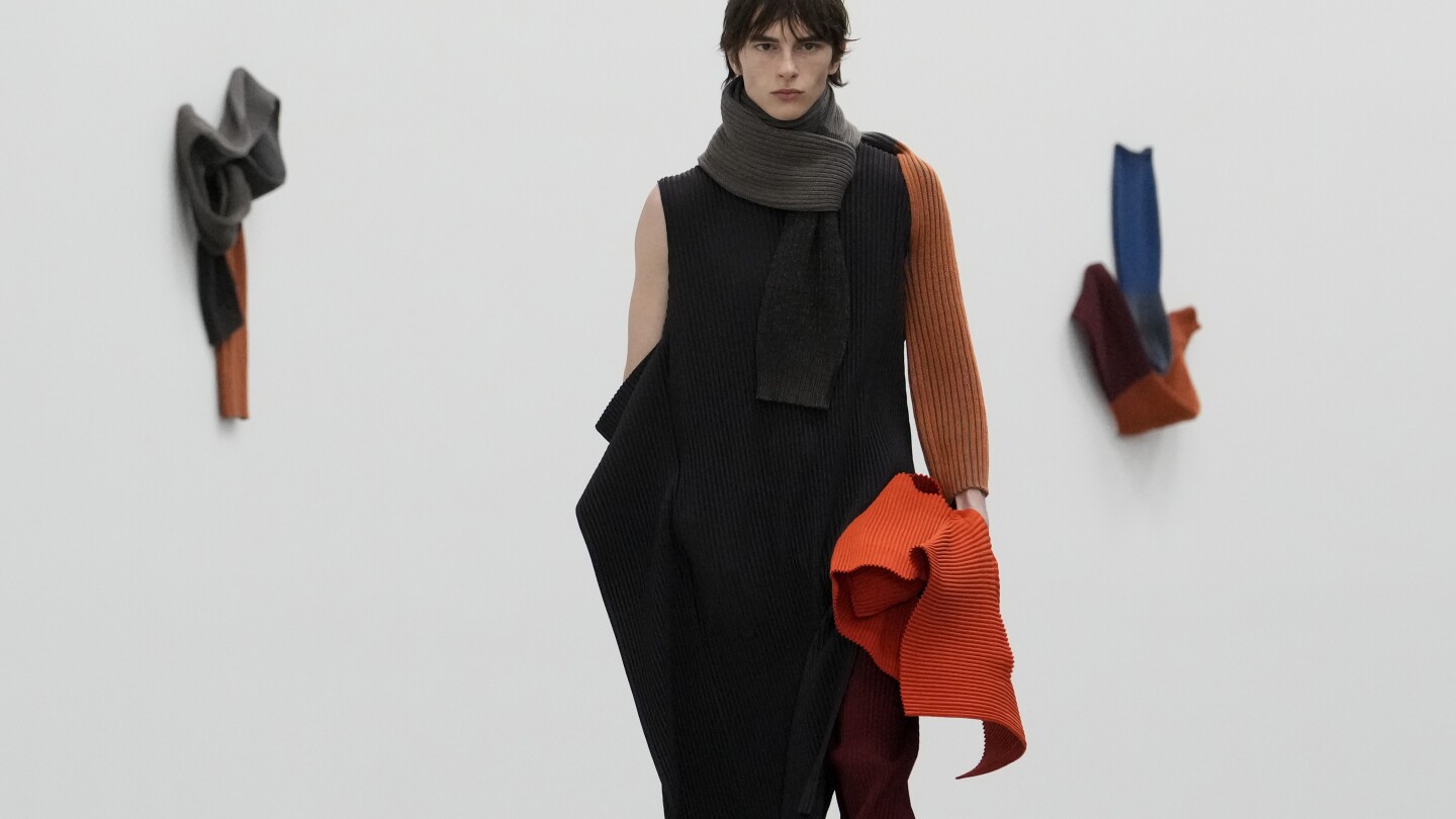 Issey Miyake displays a canvas of colors at Paris Fashion Week | AP News