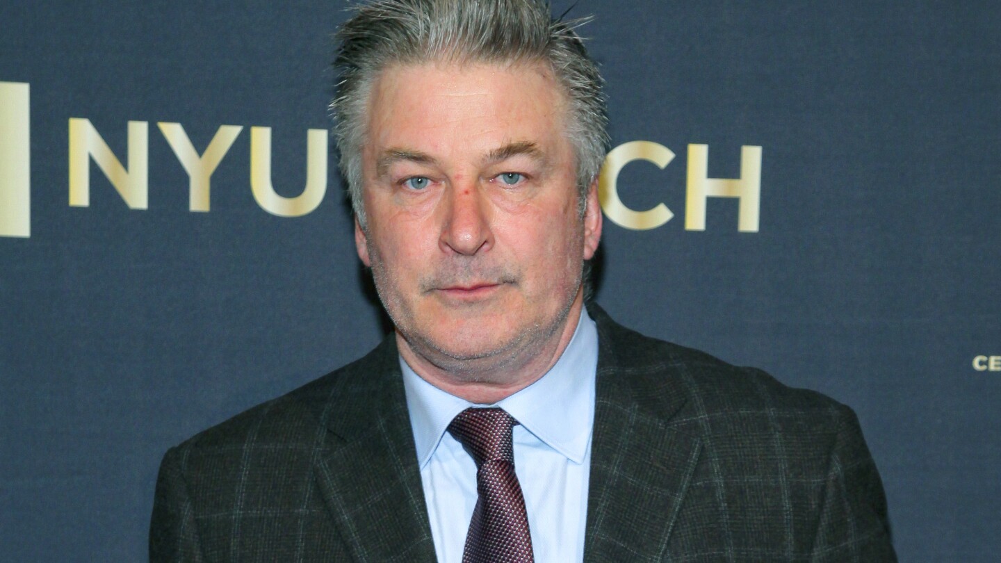 Alec Baldwin indicted in ‘Rust’ movie set shooting | AP News