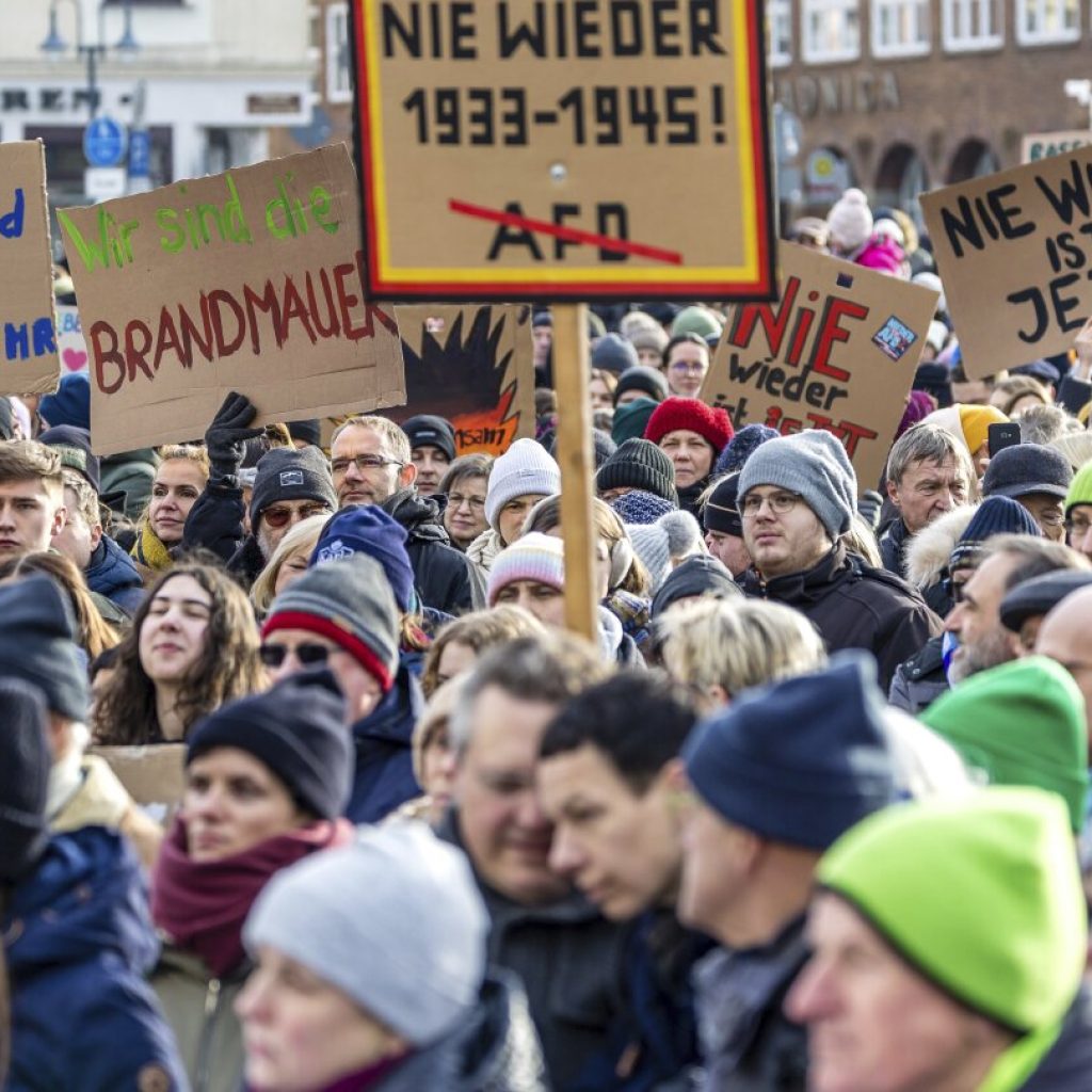 Across Germany, anti-far right protests draw hundreds of thousands – in Munich, too many for safety | AP News