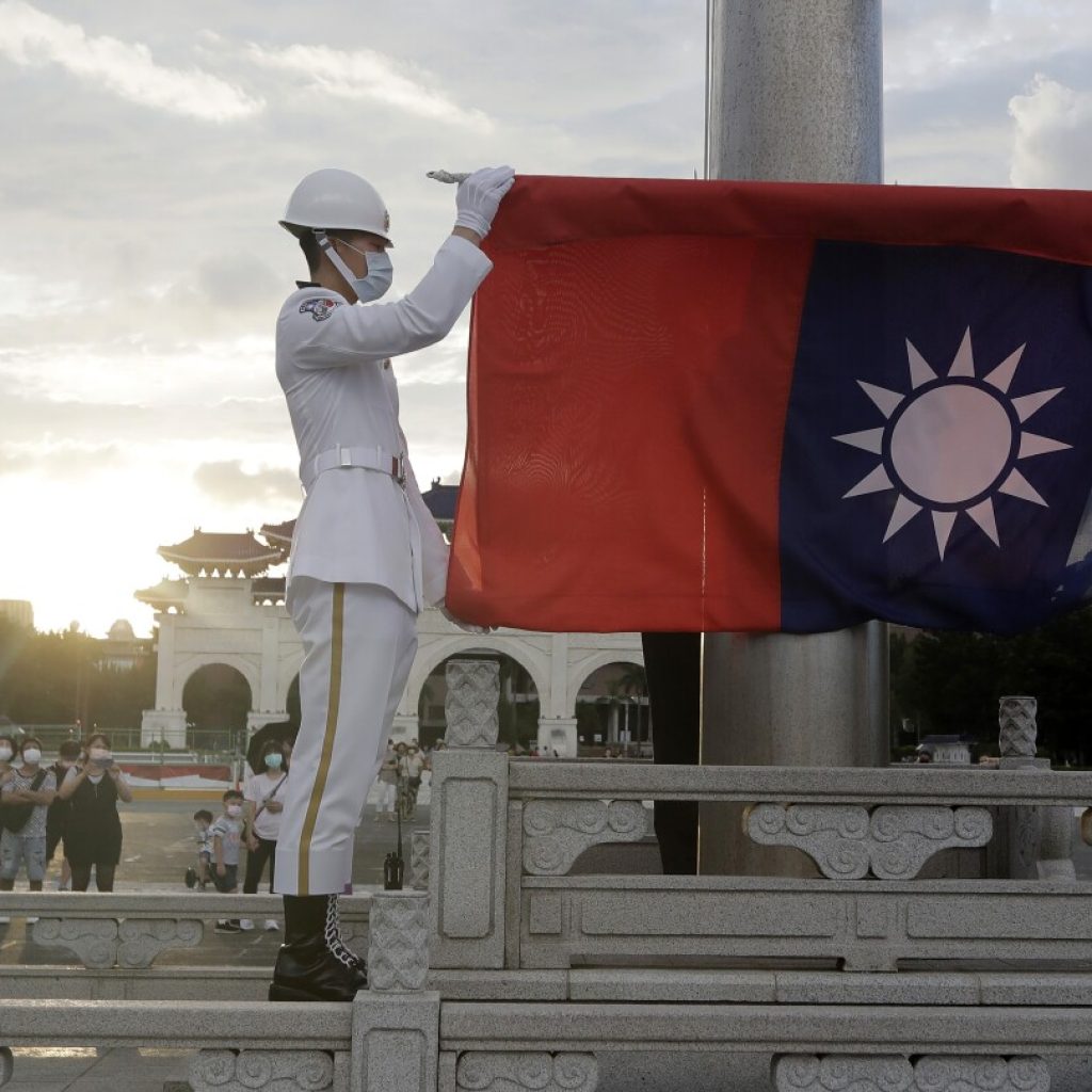 6 Chinese balloons flew through island’s airspace, Taiwan says | AP News