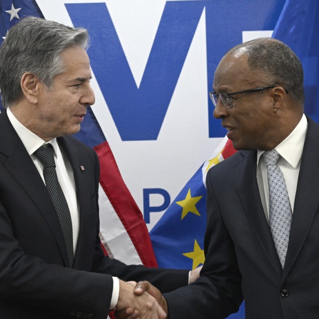 Blinken begins Africa tour in Cape Verde, touting the U.S. as a key security and economic partner | AP News