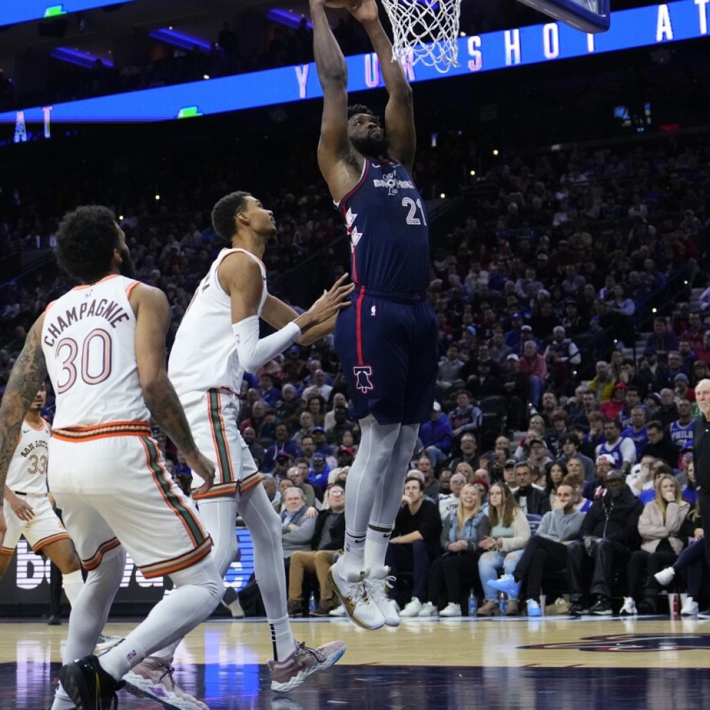 Joel Embiid sets franchise record with 70 points in 76ers’ win over Wembanyama, Spurs | AP News