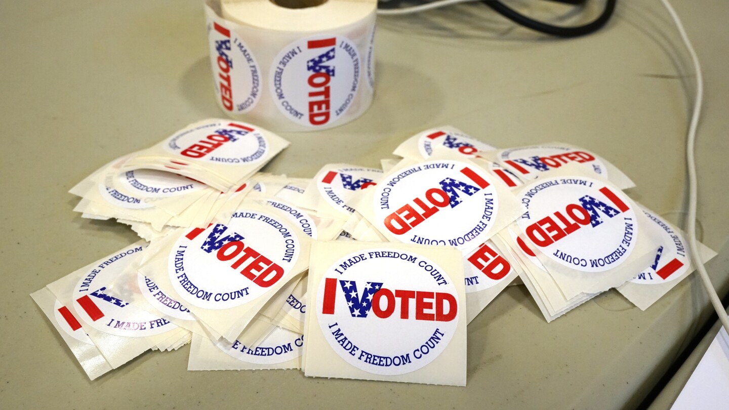 Can Mississippi strip felons, including tree thieves, of voting rights? Federal judges hear the case | AP News