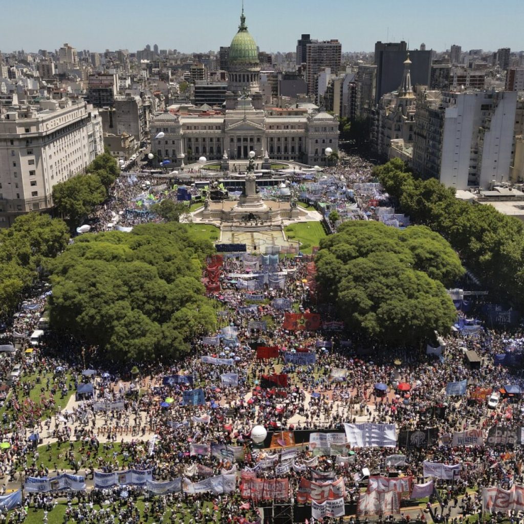 Argentina’s Milei faces general strike at outset of his presidency, testing his resolve | AP News