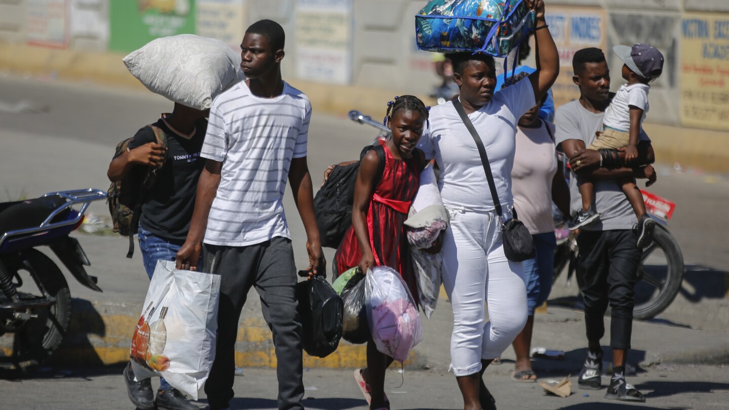 Gang violence is surging to unprecedented levels in Haiti, UN envoy says | AP News