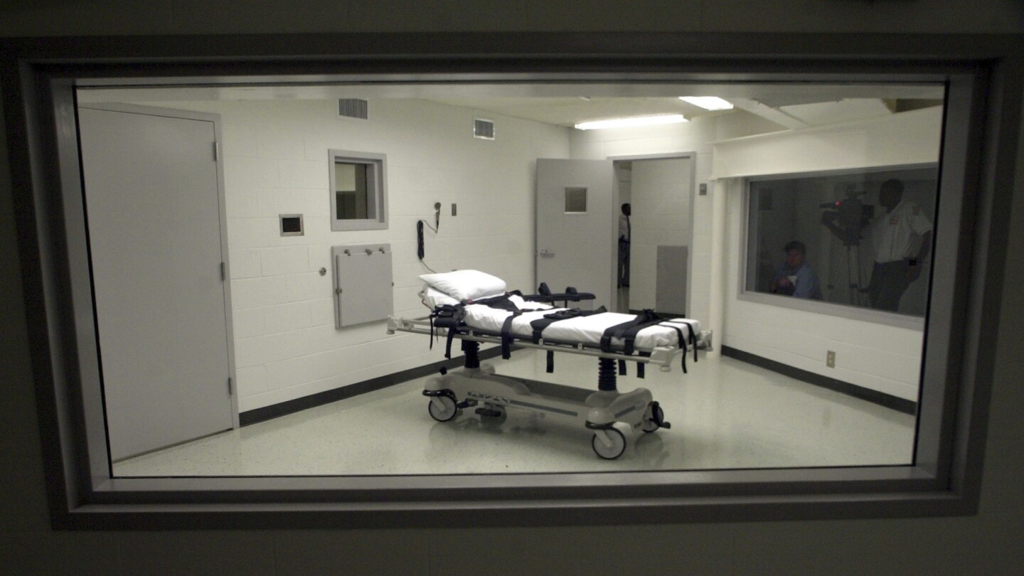 Alabama execution using nitrogen gas, the first ever, again puts US at front of death penalty debate | AP News