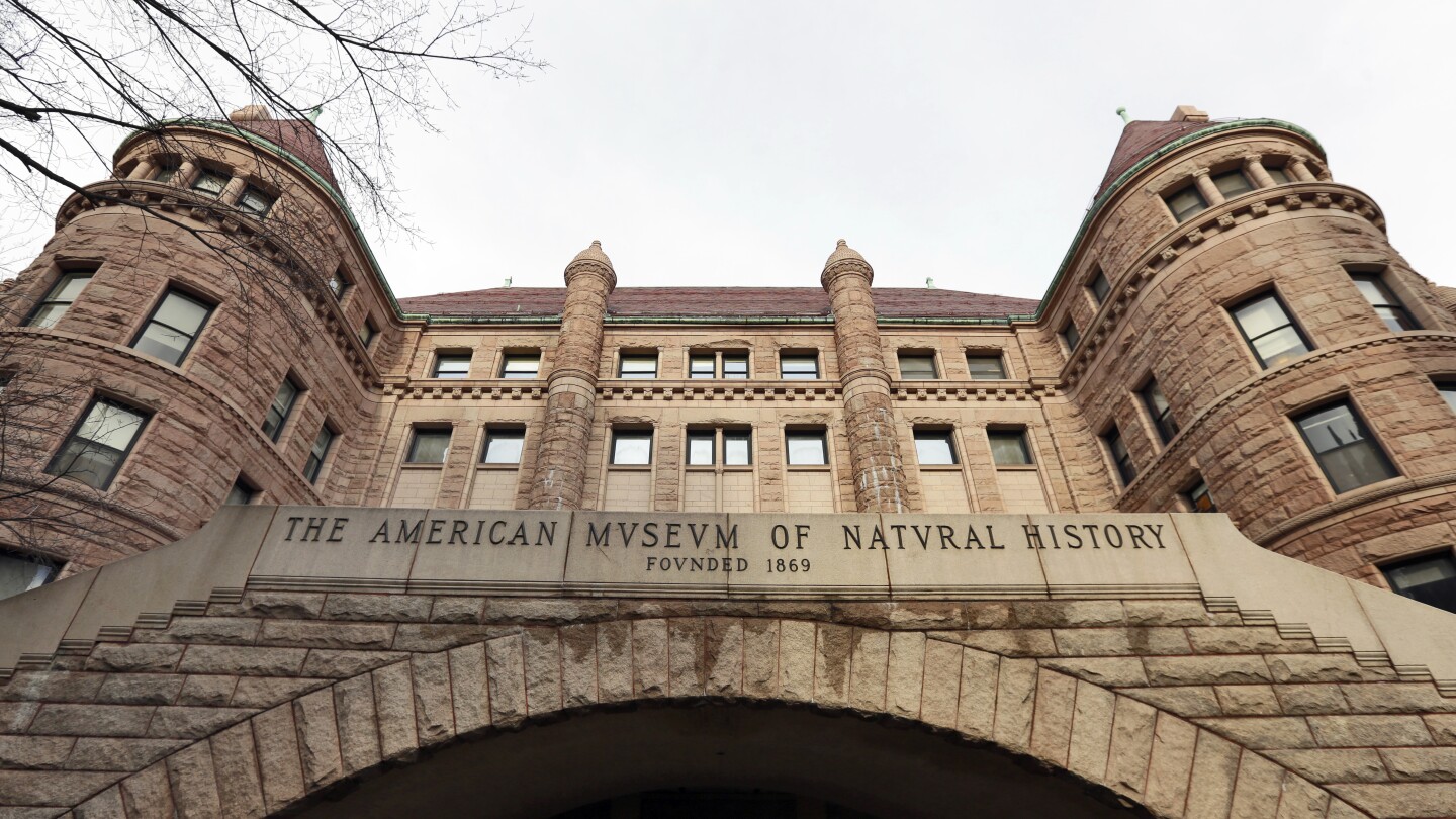 A famed NYC museum is closing two Native American halls. Harvard and others have taken similar steps | AP News