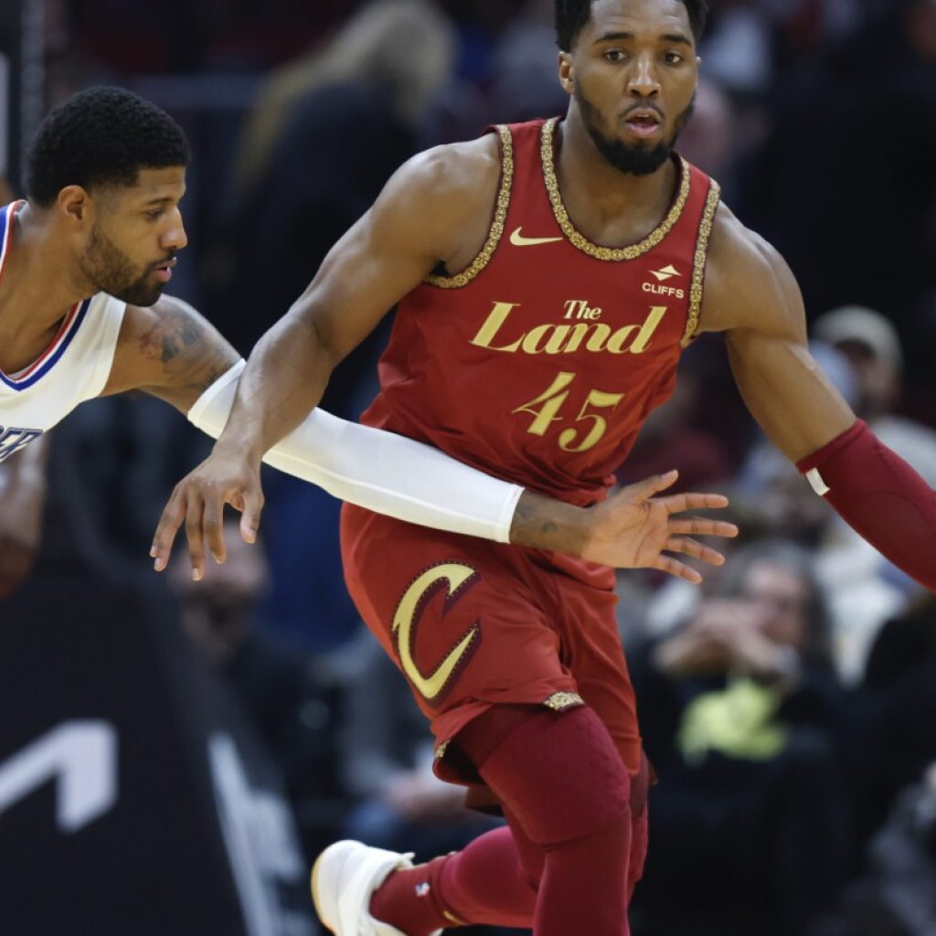 Donovan Mitchell scores 28, Jarrett Allen gets 20 points, 17 rebounds as Cavs down Clippers 118-108 | AP News