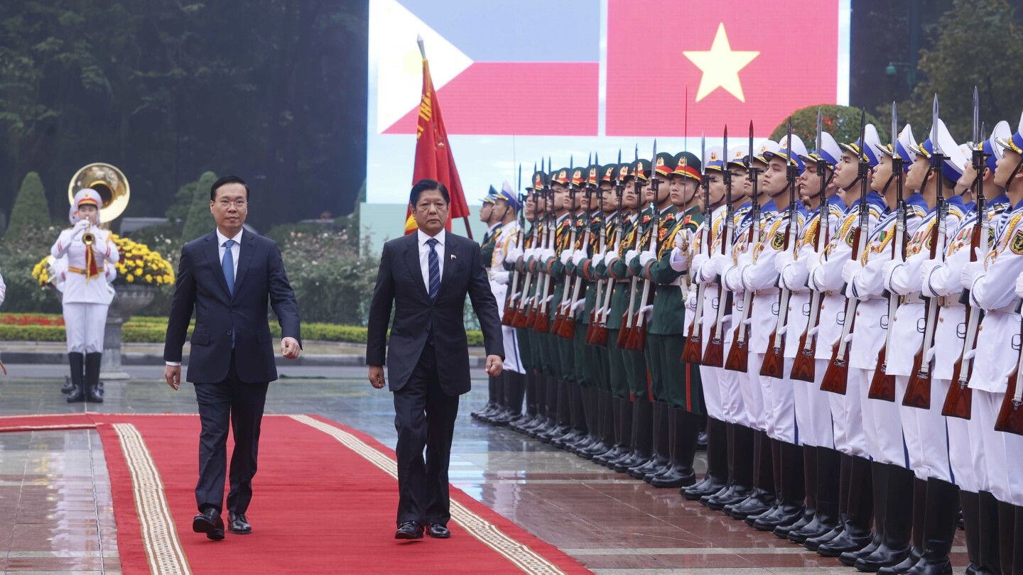 South China Sea: Philippines and Vietnam agree to cooperate | AP News